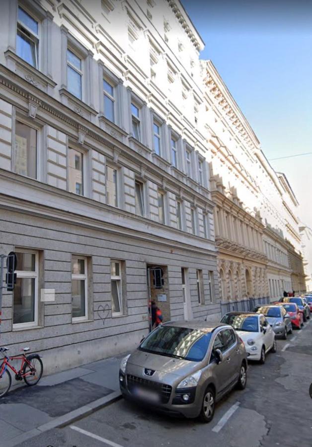 Modern 1-Bedroom Apartment Next To Praterstern Wien Eksteriør billede